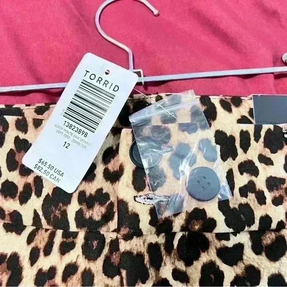 Torrid Ankle Skinny Studio Luxe Ponte Mid-Rise Pant size 12 A1-1 - Picture 6 of 8